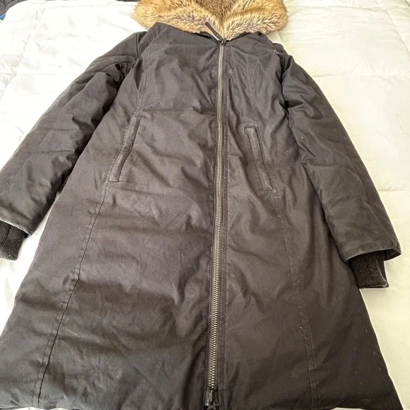 Aritizia Babaton St. Moritz Parka Premium Responsible Goose Down Women’s XS Coat - Picture 6 of 13